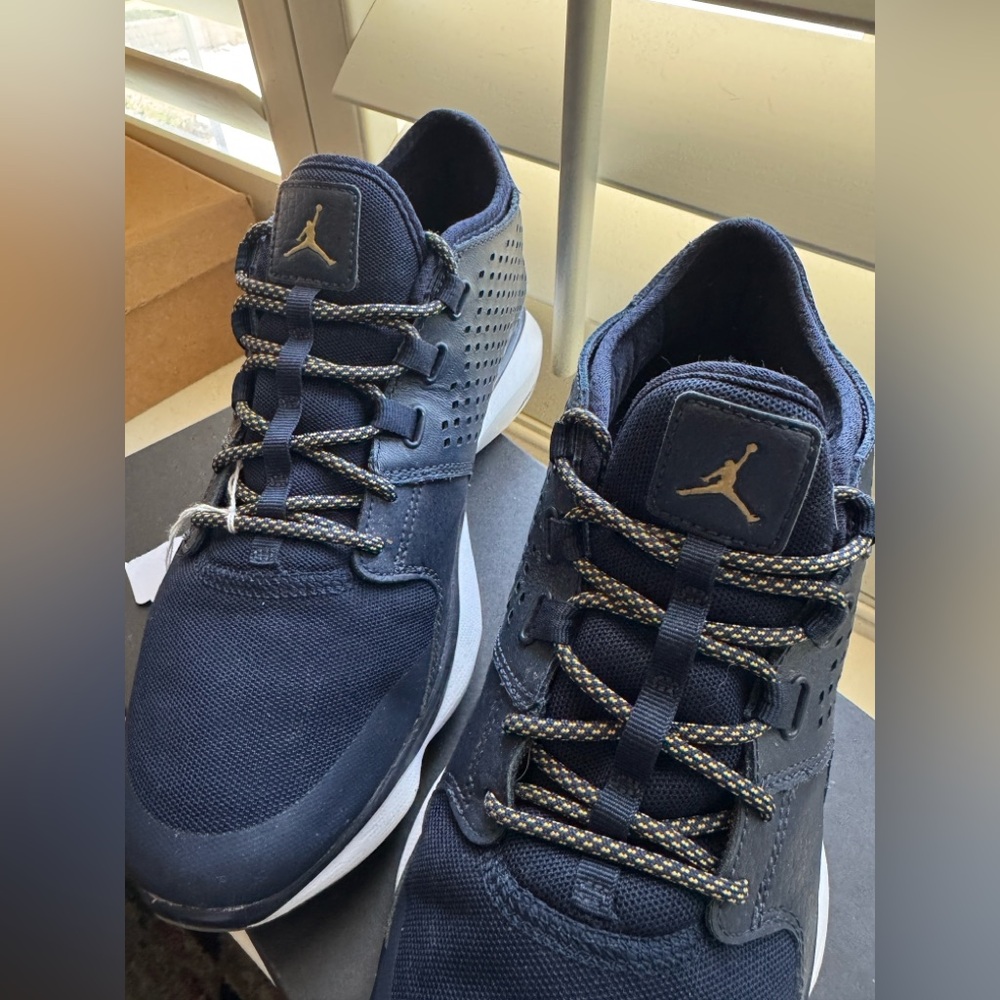 Nike Jordan Flow Navy and Gold Sneakers Size 9 - Picture 5 of 11